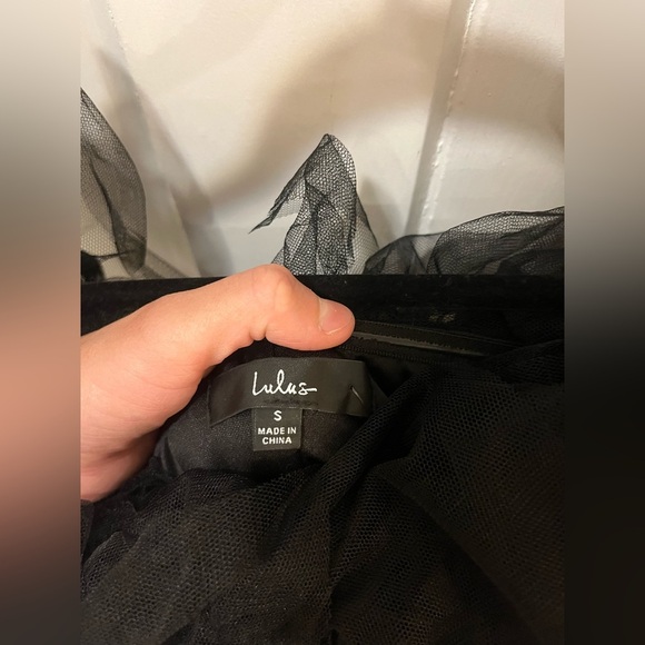 NWT Lulus Luxurious Charm Black Tulle Off-the-Shoulder Mini Dress Small - Picture 6 of 10